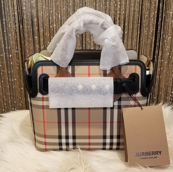 Burberry Handbags - 🔥BURBERRY MINI TRIPLE STUD BELT BAG TOTE